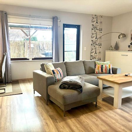Grosse Wohnkueche, Terrasse, Schlafzimmer Am Steinhuder Meer, Wlan, Parkplatz, Fussbodenheizung, 70Qm Wunstorf Exterior photo
